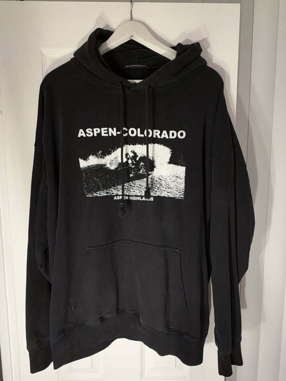 Brandy Melville Aspen Colorado Ski Graphic Hoodie Black